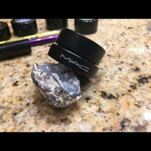 Mac spellbinder eyeshadow